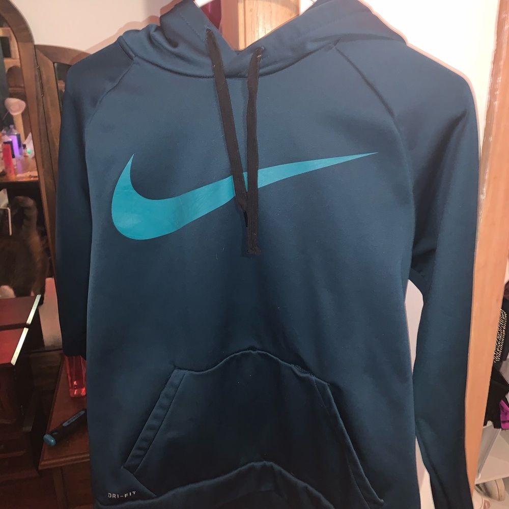 Nike sweatshirt